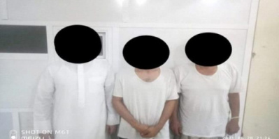 أمن المهرة يقبض على عصابة دولية متخصصة بالنصب والإحتيال الالكتروني