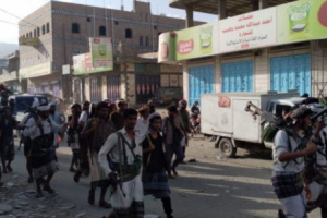 أقطاب الشرعية تتصارع فيما بينها في لودر والأهالي يرفضون عودة الارهابيين إليها