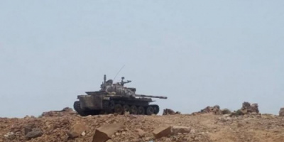 المليشيات الإخوانية تعزز مواقعها عسكريًا بقرن الكلاسي