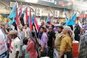 العاصمة عدن تحتضن تظاهرة حاشدة تضامناً مع أبناء شبوة وحضرموت 