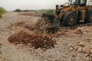 انتقالي شبوة يُعالج إهمال الإخوان ويُصلح طريق دهر