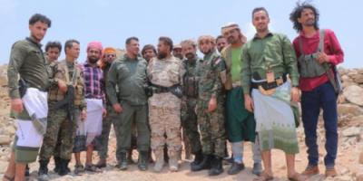 العقيد صامد سناح وعددا من القيادات الأمنية يزورون الخطوط الأمامية في جبهة يافع