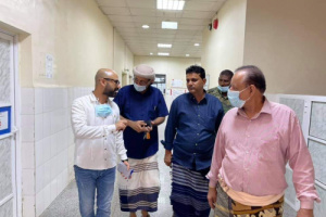 باراس يطمئن على صحة جرحى حادثة التفجير الإرهابي بدار سعد