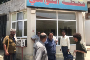 الدكتور الجريري مدير شركة النفط يتفقد بعض محطات الشركة في العاصمة عدن