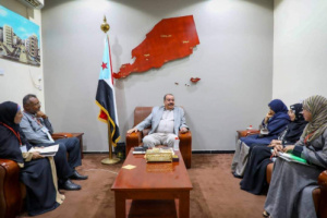 رئيس الجمعية الوطنية يلتقي عدداً من مؤسسات اتحاد نساء الجنوب وقيادات وأعضاء وناشطين في منظمات المجتمع المدني