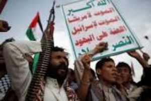 مليشيات الحوثي تتمدد على الأرض .. وقادة الشرعية خارج السياق