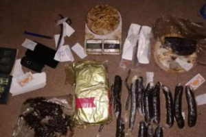 الأجهزة الأمنية تقبض على مروج حشيش في خورمكسر