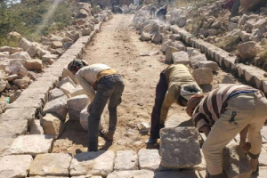 الضالع.. حملة شعبية لرصف طريق العوابل - المضو بالشعيب