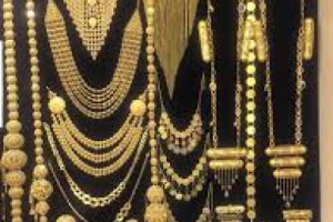ارتفاع أسعار الذهب بالأسواق اليمنية اليوم السبت