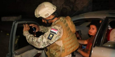 قوات العاصفة تواصل حملة منع السلاح والمركبات غير المرخصة بعدن