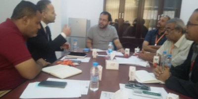الكاف يناقش سُبل التنسيق بين السلطة المحلية ومفوضية شؤون اللاجئين بعدن