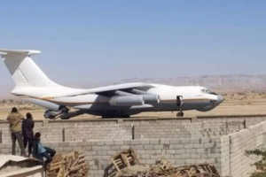 هبوط ثاني طائرة للتحالف في مطار عتق الدولي 