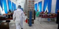 وفاة و 79 حالة إصابة جديدة بفيروس كورونا