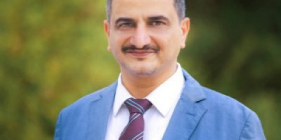 عاجل : محافظ عدن وعدد من القيادات الأمنية والعسكرية يصلون مطار عدن الدولي