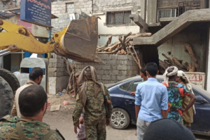 مدير عام المنصورة : لن نتهاون مع من يشوه المظهر العام ويعتدى على المساحات بالمديرية