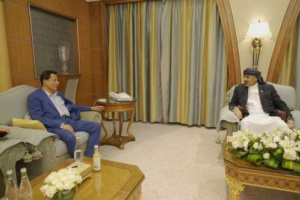 الرئيس عيدروس الزُبيدي يستقبل محافظ المهرة