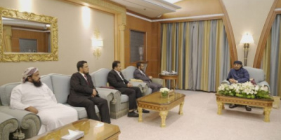 الرئيس الزُبيدي يستقبل قيادات حزب حركة النهضة