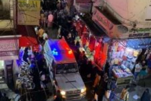 عاجل.. إندلاع حريق في كافتيريا الهناء بكريتر