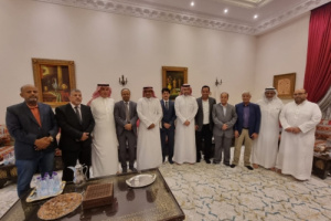 فريق الحوار الجنوبي الخارجي يلتقي عدداً من رجال الأعمال بمدينة جدة 
