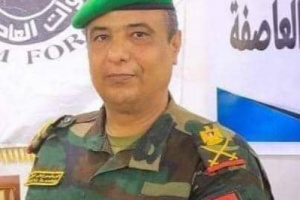 اللواء علي العولقي يعزي بوفاة المناضل اللواء علي بن سبعة العولقي 