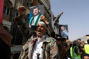 صحفي جنوبي يحذر من استمرار انزلاق اليمن الشمالي نحو الطائفية