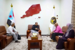 اللواء بن بريك يلتقي رئيس الجمعية الوطنية للبحث العلمي