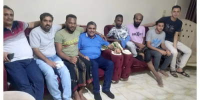 رئيس انتقالي حضرموت يطمئن على صحة المناضل  الجريح حسين البيض 