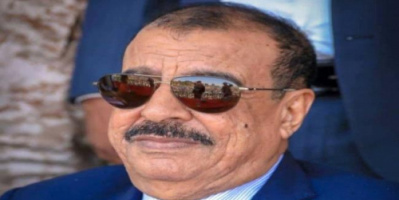 اللواء بن بريك يُعزّي في وفاة الأديب والباحث الزراعي الدكتور شهاب القاضي