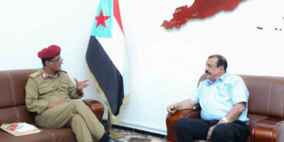 اللواء بن بريك يلتقي العميد الوليدي ويستعرض نجاحات عملية "سهام الشرق" 