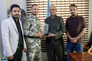 الجعدي يُكرّم الغواص الجبري لإنقاذه غريق في شواطئ العاصمة عدن