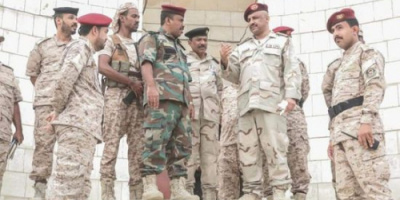 اللواء التميمي يتفقد قوات خفر سواحل حضرموت