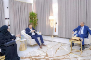 الرئيس الزُبيدي يلتقي النائب العام القاضي قاهر مصطفى