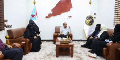 اللواء بن بريك يلتقي رئيسة مؤتمر المرأة للسلام