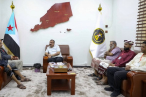 اللواء بن بريك يطلع على نشاط هيئة الوفاق الجنوبي
