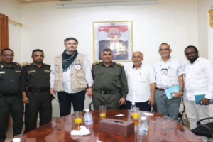 العميد المنهالي يبحث التعاون بين الأجهزة الأمنية بحضرموت والصليب الأحمر الدولي