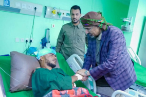 الرئيس الزُبيدي يطمئن على أحوال جرحى عملية سهام الشرق بعدد من مستشفيات العاصمة عدن
