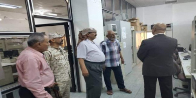 مدير عام مؤسسة الاتصالات يتفقد عدداً من السنترالات بالعاصمة عدن