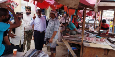 تجارة البريقة تنفذ حملة لضبط اسعار الاسماك وتحذر المخالفين 