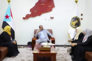 اللواء بن بريك يطلع على الدور الإنساني لمؤسسة عدن لكفالة الأيتام