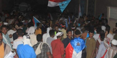 جماهير سيئون تحتشد للمطالبة برحيل قوات العسكرية الأولى