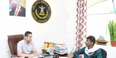 نائب رئيس دائرة الشباب والرياضة بأمانة الانتقالي يلتقي رئيس نادي حسان بأبين