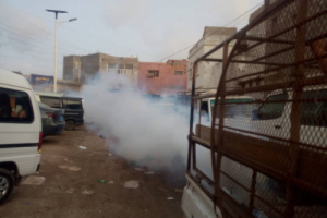 السلطة المحلية بالبريقة تُدشن حملة الرش الضبابي للحد من انتشار الأوبئة