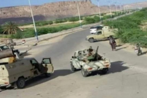 قيادة المنطقة العسكرية الأولى ترفض تسليم احد ضباطها المتهمين بقتل مواطن في وادي حضرموت 