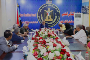 اللواء بن بريك يلتقي الجمعية العامة للمتقاعدين المدنيين الجنوبيين