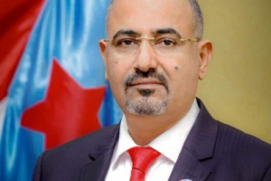 الرئيس الزُبيدي يُعزَّي في وفاة القائد الأسبق لكلية زايد العسكرية العميد محمد الباكري