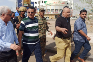  "الجعيملاني" يدشن حملة تنظيم وسائل النقل لمعالجة الإزدحامات بمديريتي الشيخ عثمان والمنصورة