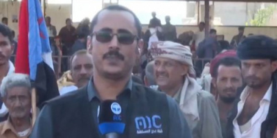 عاجل..وصول اللواء بن بريك إلى منصة الشهداء بردفان 