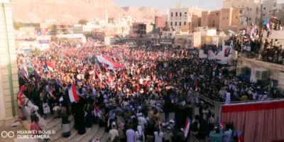 توافد حشود كبيرة إلى مدينة سيئون للمشاركة في مليونية “الخلاص” 