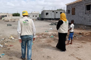 مركز " رؤى " للدراسات يزور محمية خور بئر أحمد ومملاح الفارسي في البريقة بعدن