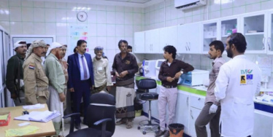 رئيس انتقالي شبوة يقوم بزيارة تفقدية إلى مستشفى بيحان